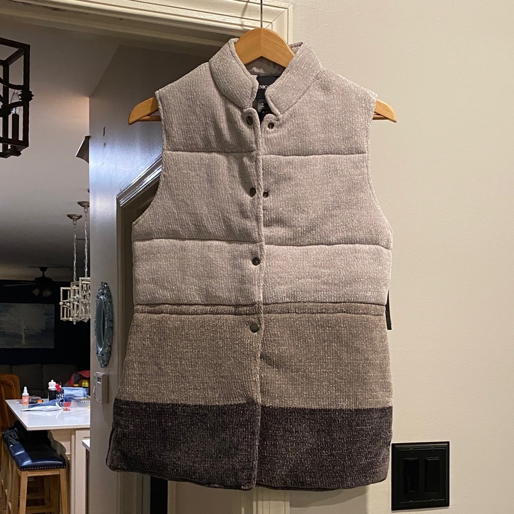 🆕 NIC+ZOE Reversible Gray Puffer Vest